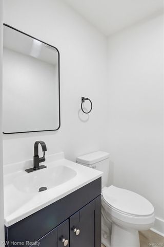 21130 Seminole Street, Southfield, MI 48033
