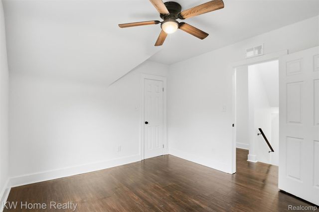 21130 Seminole Street, Southfield, MI 48033