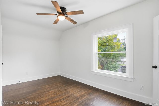 21130 Seminole Street, Southfield, MI 48033