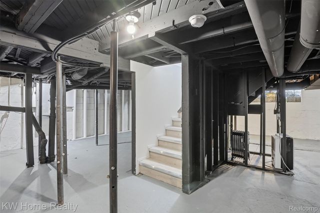 21130 Seminole Street, Southfield, MI 48033