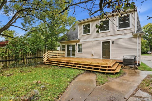 21130 Seminole Street, Southfield, MI 48033