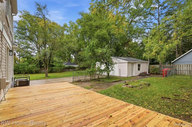 21130 Seminole Street, Southfield, MI 48033