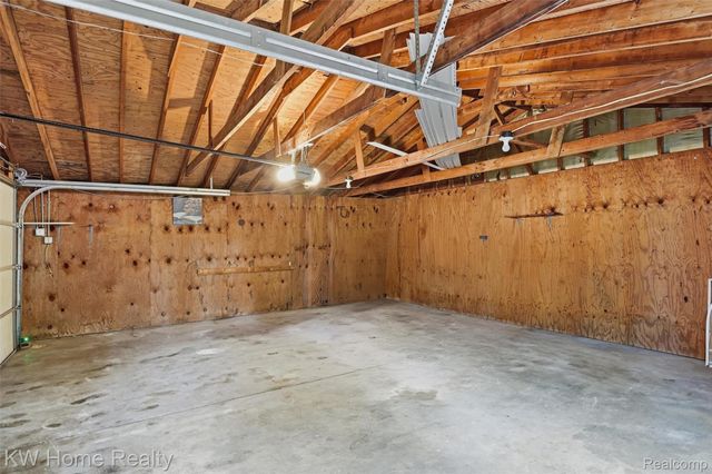 21130 Seminole Street, Southfield, MI 48033