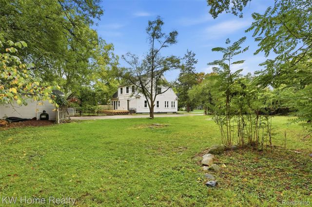 21130 Seminole Street, Southfield, MI 48033