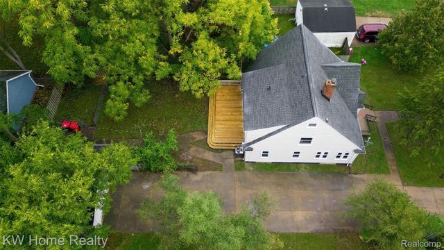 21130 Seminole Street, Southfield, MI 48033