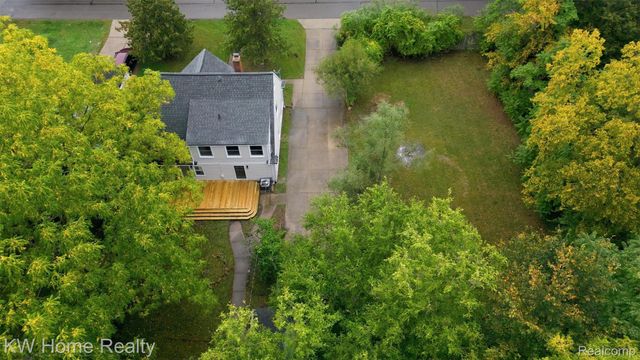 21130 Seminole Street, Southfield, MI 48033