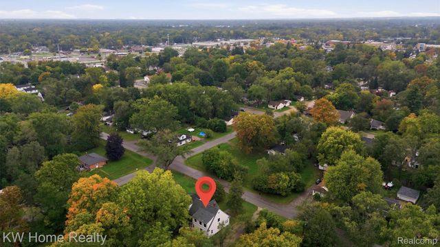 21130 Seminole Street, Southfield, MI 48033