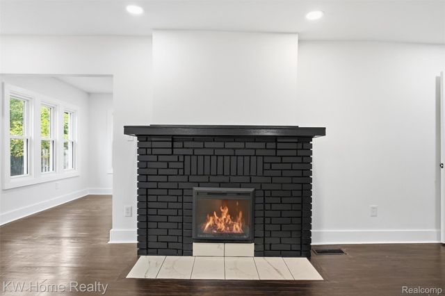 21130 Seminole Street, Southfield, MI 48033