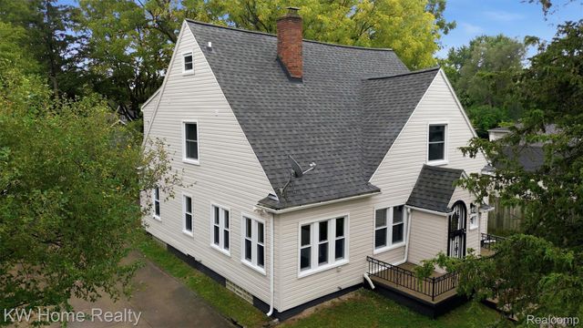 21130 Seminole Street, Southfield, MI 48033