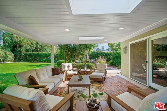 13702 Loretta Drive, Tustin, CA 92780