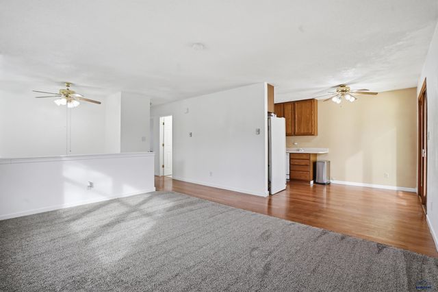 8024 BLUCKSBERG DR, Sturgis, SD 57785