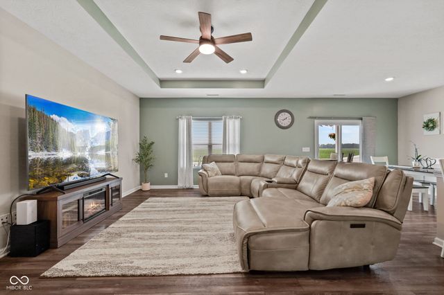 952 Borealis Drive, Franklin, IN 46131
