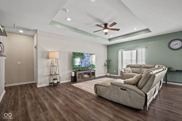 952 Borealis Drive, Franklin, IN 46131