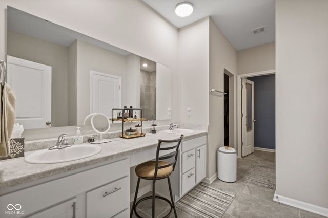 952 Borealis Drive, Franklin, IN 46131