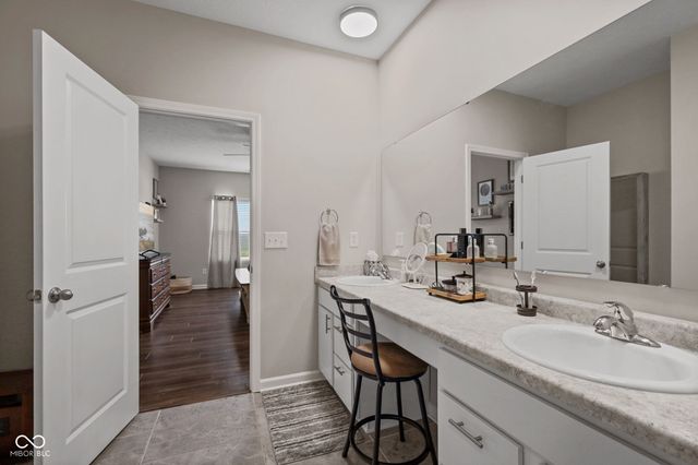 952 Borealis Drive, Franklin, IN 46131