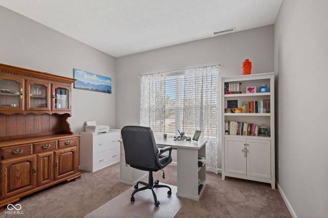 952 Borealis Drive, Franklin, IN 46131