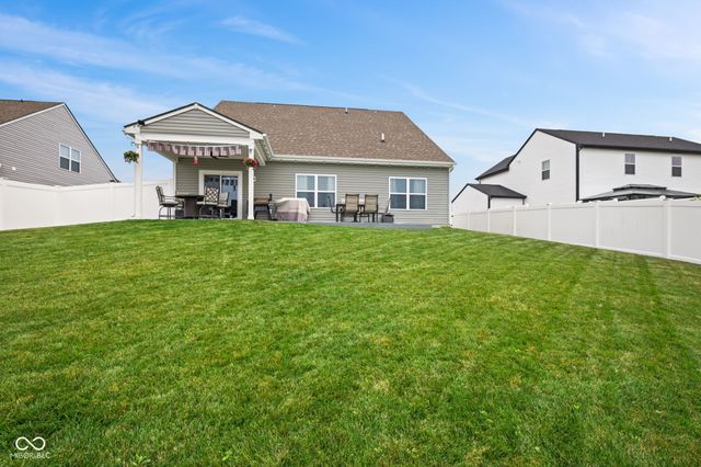 952 Borealis Drive, Franklin, IN 46131