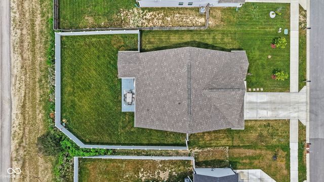 952 Borealis Drive, Franklin, IN 46131