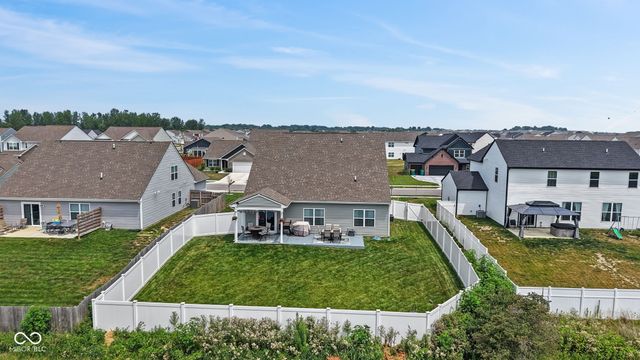 952 Borealis Drive, Franklin, IN 46131