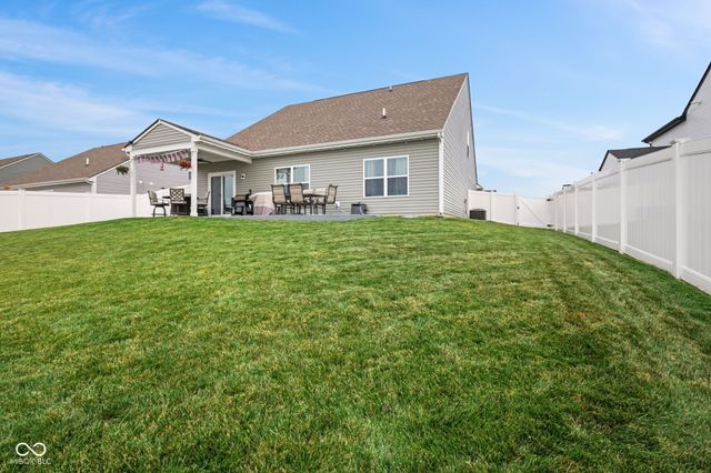 952 Borealis Drive, Franklin, IN 46131