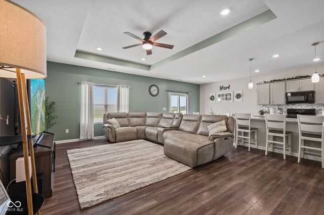 952 Borealis Drive, Franklin, IN 46131