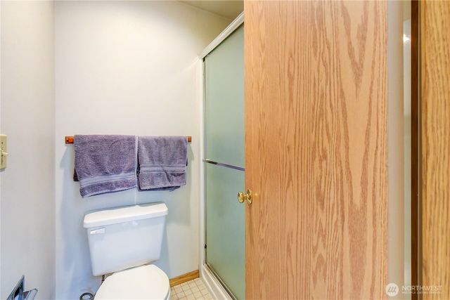 1301 S 236th Place, Des Moines, WA 98198