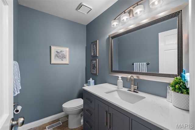 5818 Marromet Court, St Louis, MO 63128