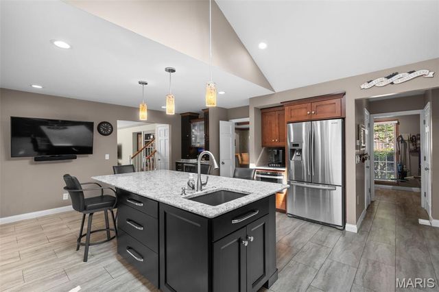 5818 Marromet Court, St Louis, MO 63128