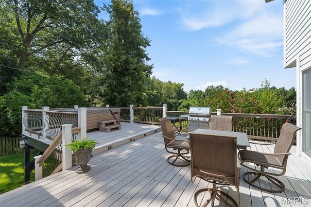 5818 Marromet Court, St Louis, MO 63128