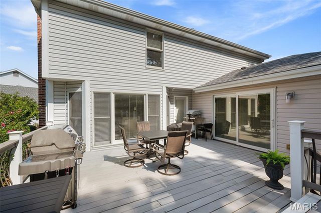 5818 Marromet Court, St Louis, MO 63128