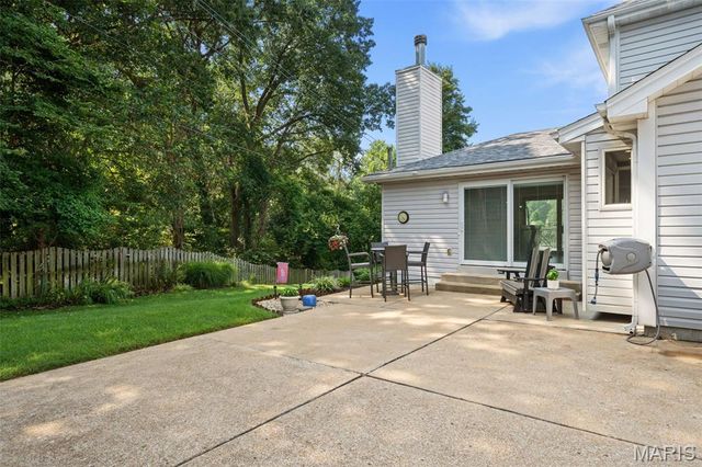 5818 Marromet Court, St Louis, MO 63128