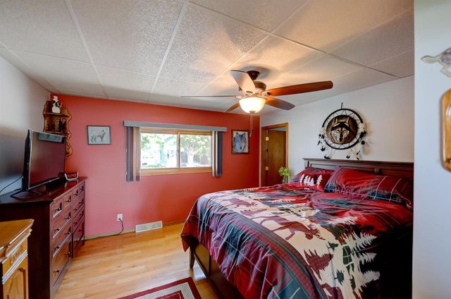 28 LAKE STREET, Oshkosh, WI 54901