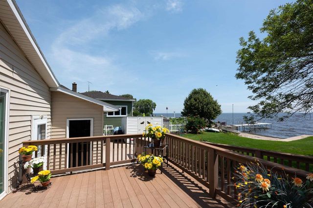 28 LAKE STREET, Oshkosh, WI 54901