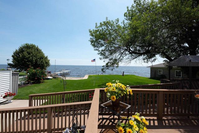 28 LAKE STREET, Oshkosh, WI 54901