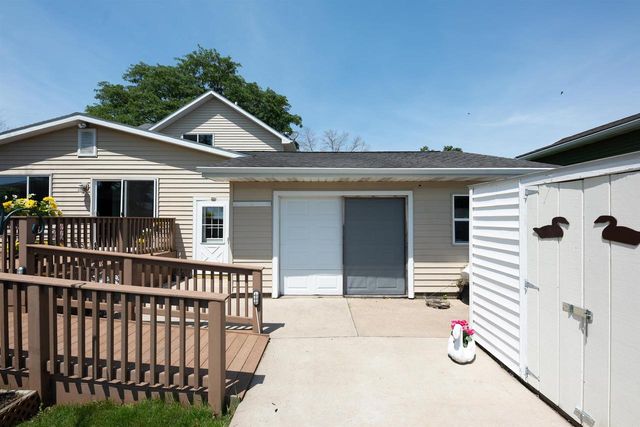 28 LAKE STREET, Oshkosh, WI 54901