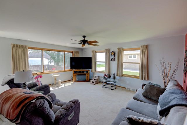 28 LAKE STREET, Oshkosh, WI 54901