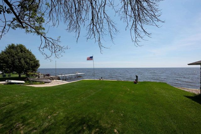 28 LAKE STREET, Oshkosh, WI 54901