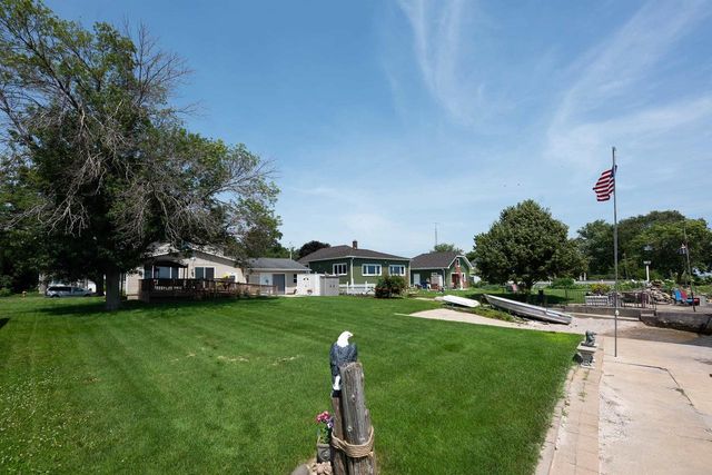 28 LAKE STREET, Oshkosh, WI 54901