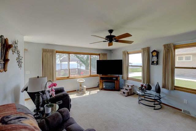28 LAKE STREET, Oshkosh, WI 54901