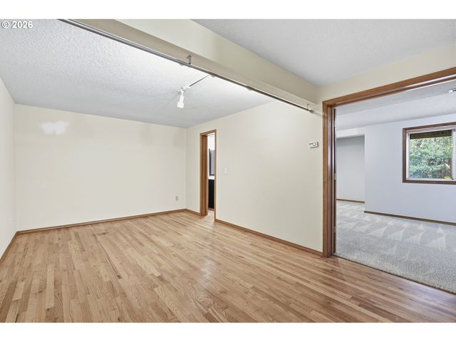 10145 Sw 153RD Ave, Beaverton, OR 97007