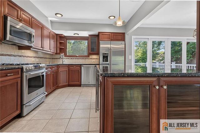 179 Davis Avenue, Piscataway, NJ 08854