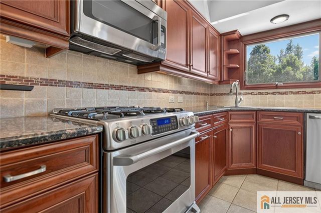 179 Davis Avenue, Piscataway, NJ 08854