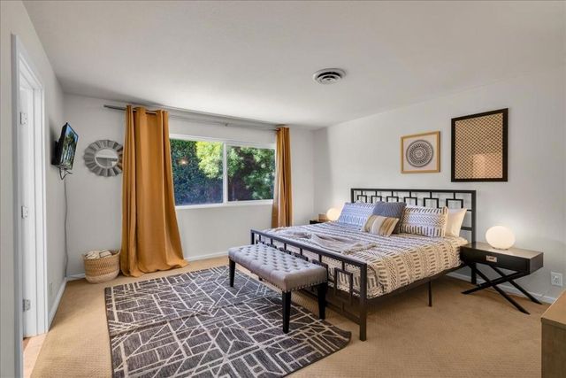 2109 E Paseo Gracia, Palm Springs, CA 92262