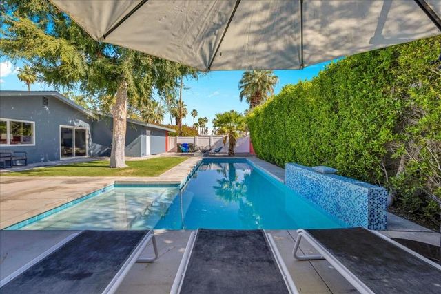 2109 E Paseo Gracia, Palm Springs, CA 92262