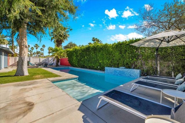 2109 E Paseo Gracia, Palm Springs, CA 92262