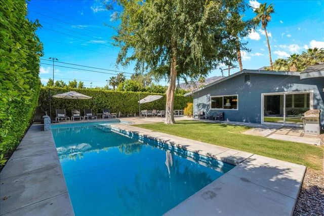 2109 E Paseo Gracia, Palm Springs, CA 92262
