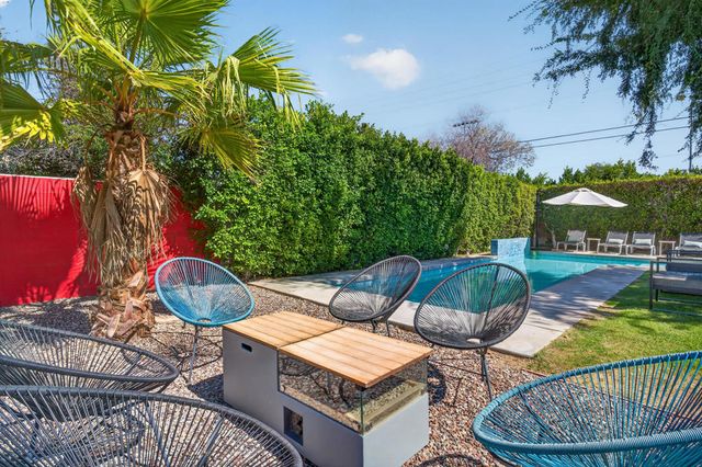2109 E Paseo Gracia, Palm Springs, CA 92262