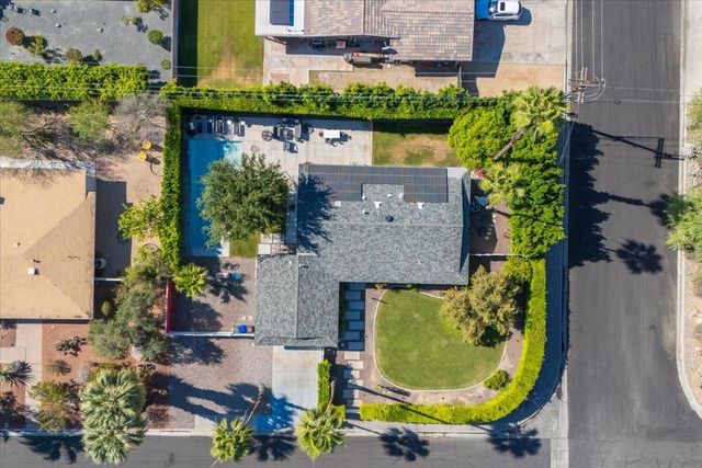2109 E Paseo Gracia, Palm Springs, CA 92262