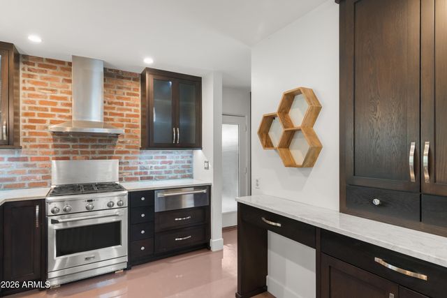 526 W WINDSOR Avenue, Phoenix, AZ 85003