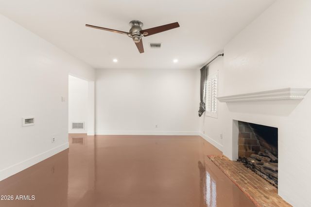 526 W WINDSOR Avenue, Phoenix, AZ 85003